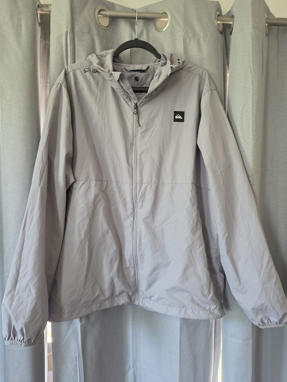 Quiksilver hooded windbreaker jacket packable XL